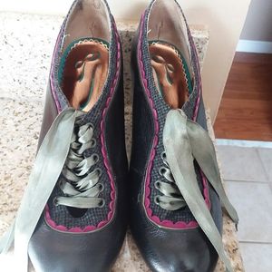 Poetic License heels